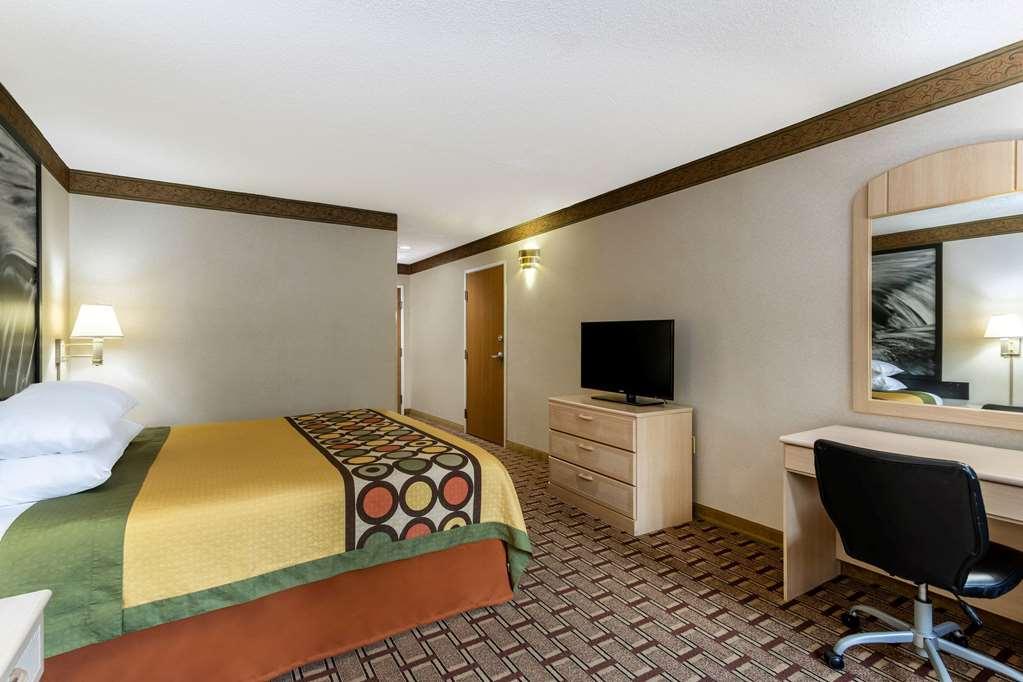 Super 8 By Wyndham Marysville/Port Huron Area Exterior photo