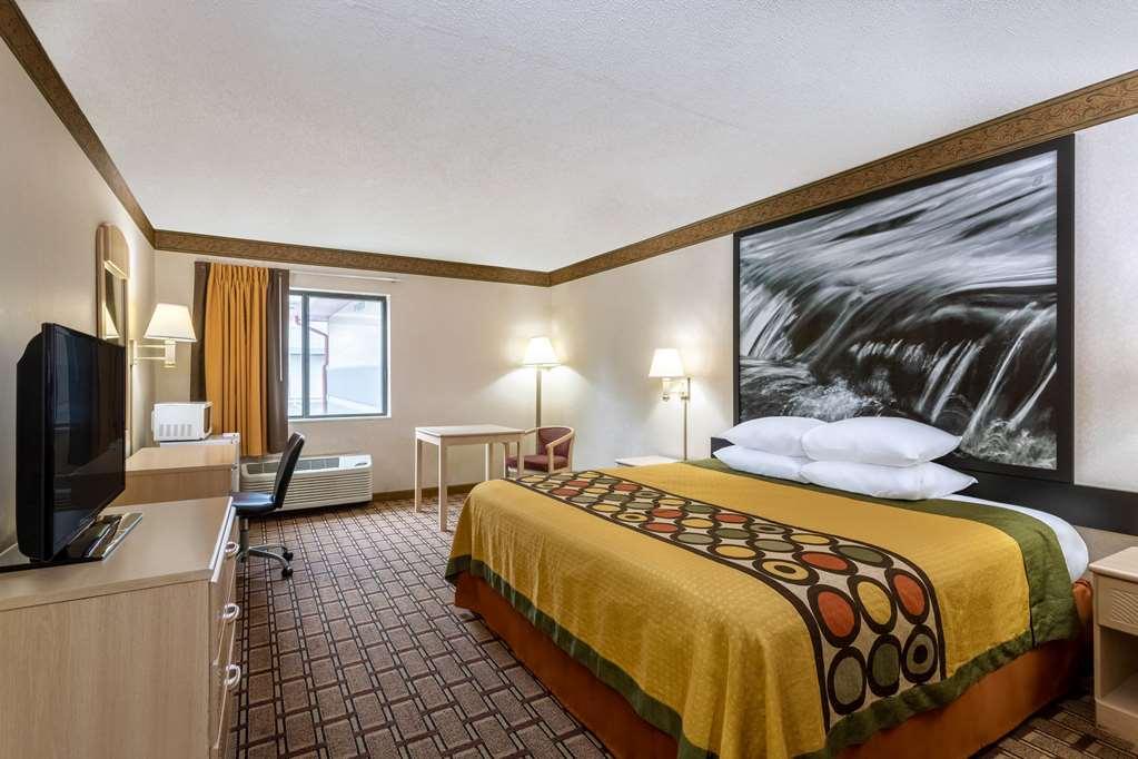 Super 8 By Wyndham Marysville/Port Huron Area Exterior photo
