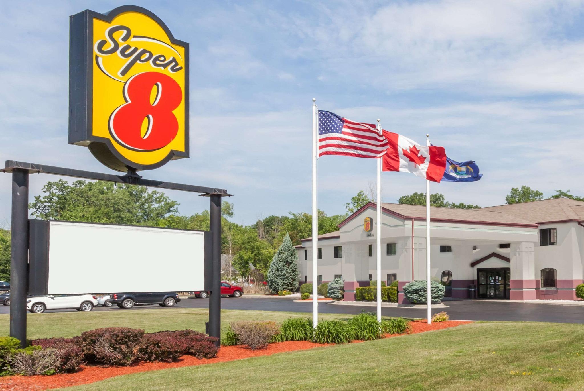 Super 8 By Wyndham Marysville/Port Huron Area Exterior photo