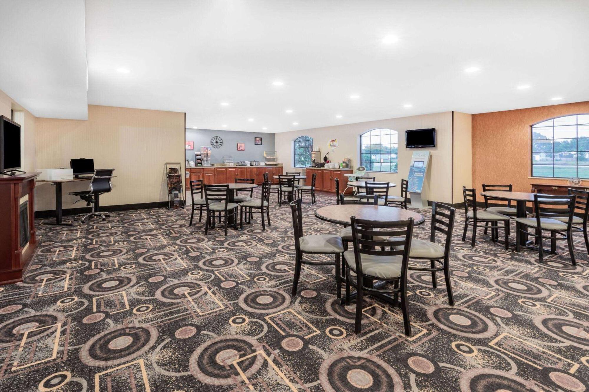 Super 8 By Wyndham Marysville/Port Huron Area Exterior photo
