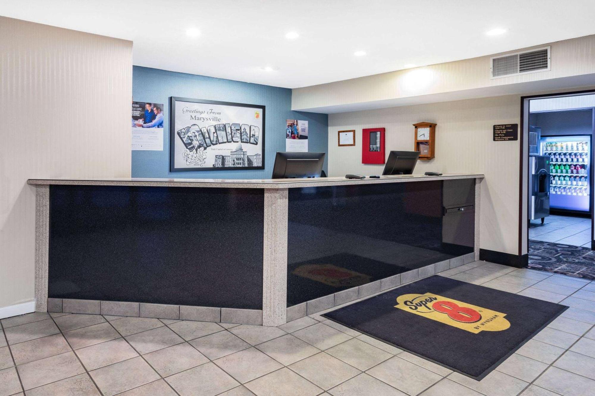 Super 8 By Wyndham Marysville/Port Huron Area Exterior photo
